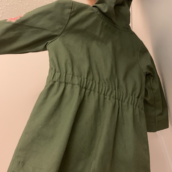 Spring coat - Picture 3 of 3